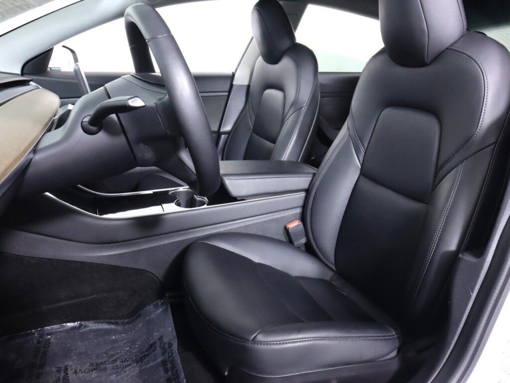 Used 2020 Tesla Model 3 Standard Range Plus image 30
