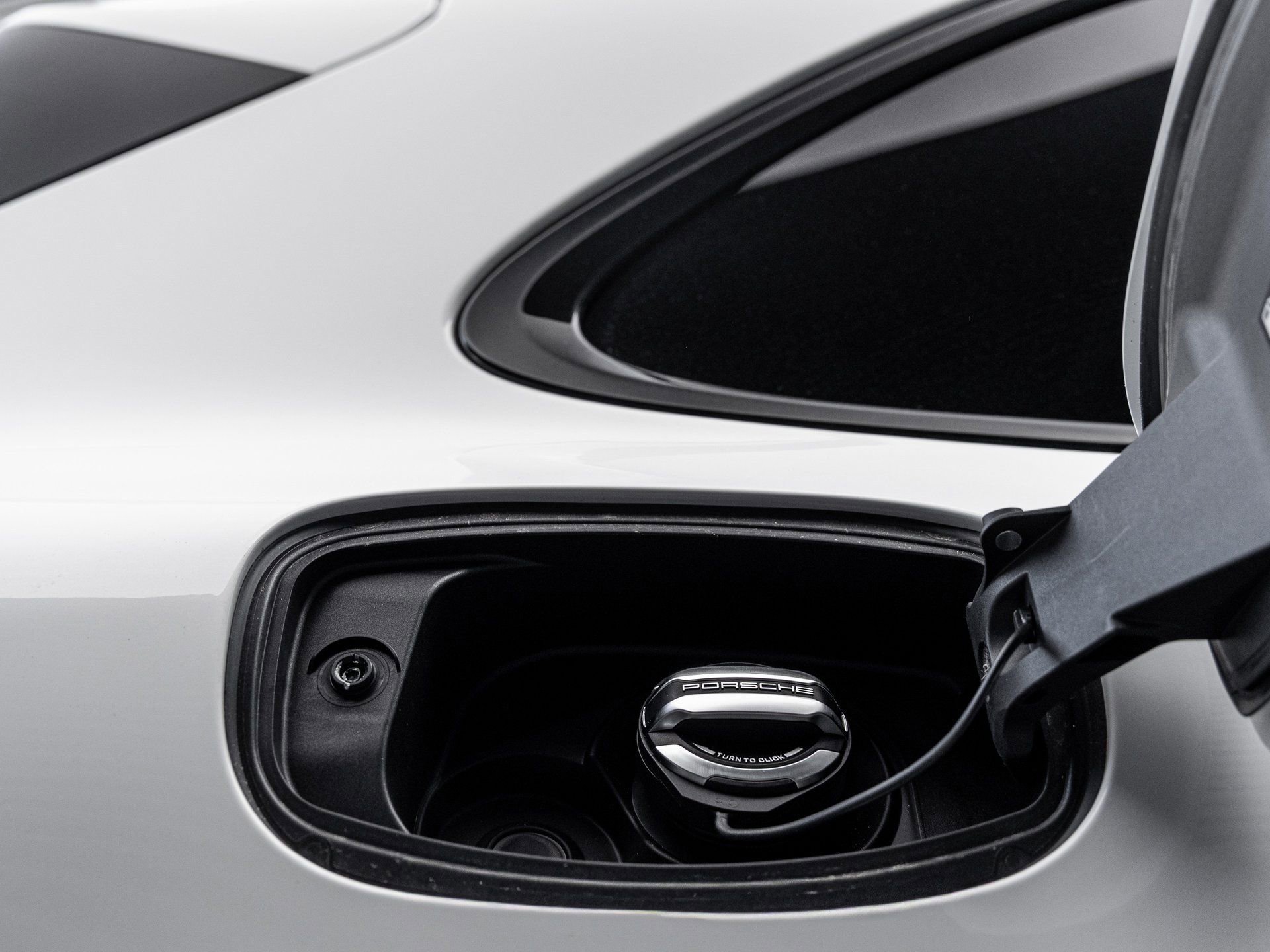 New 2026 Porsche Cayenne image 32