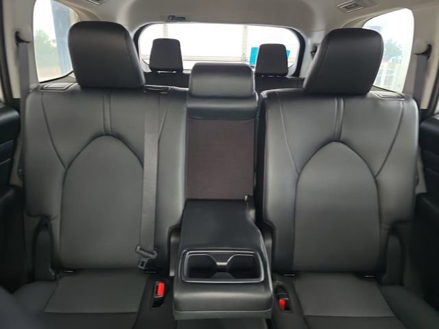 Used 2024 Toyota Grand Highlander XLE image 37