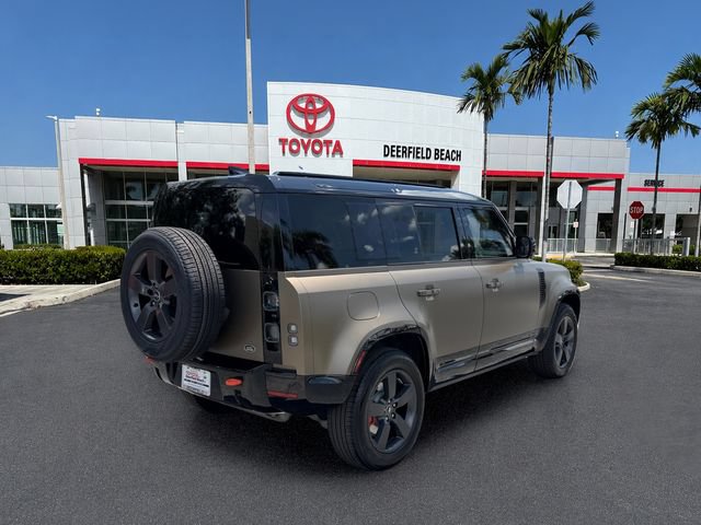 Used 2023 Land Rover Defender 110 X AWD/4WD image 7