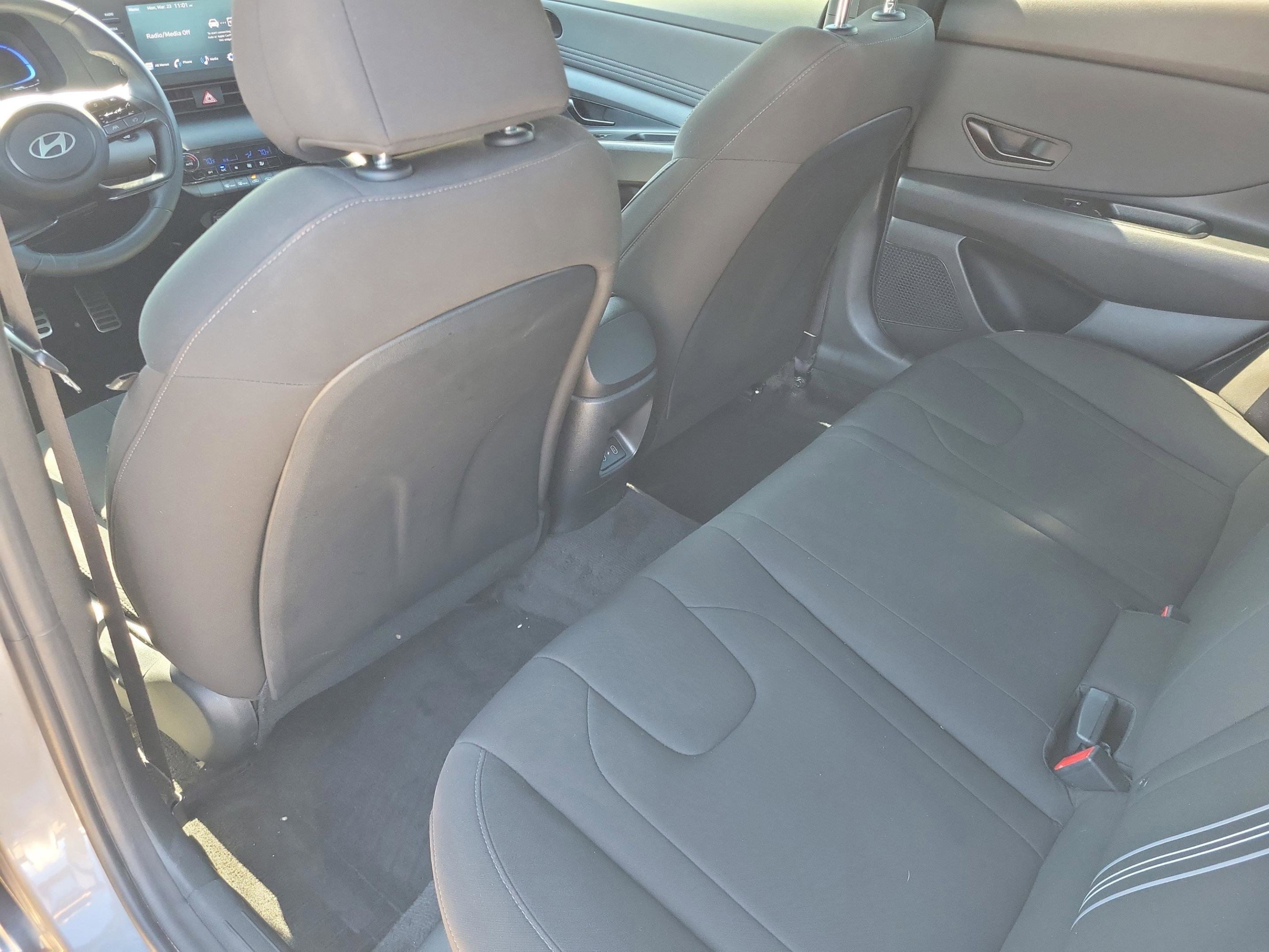 Used 2025 Hyundai Elantra Sport image 10