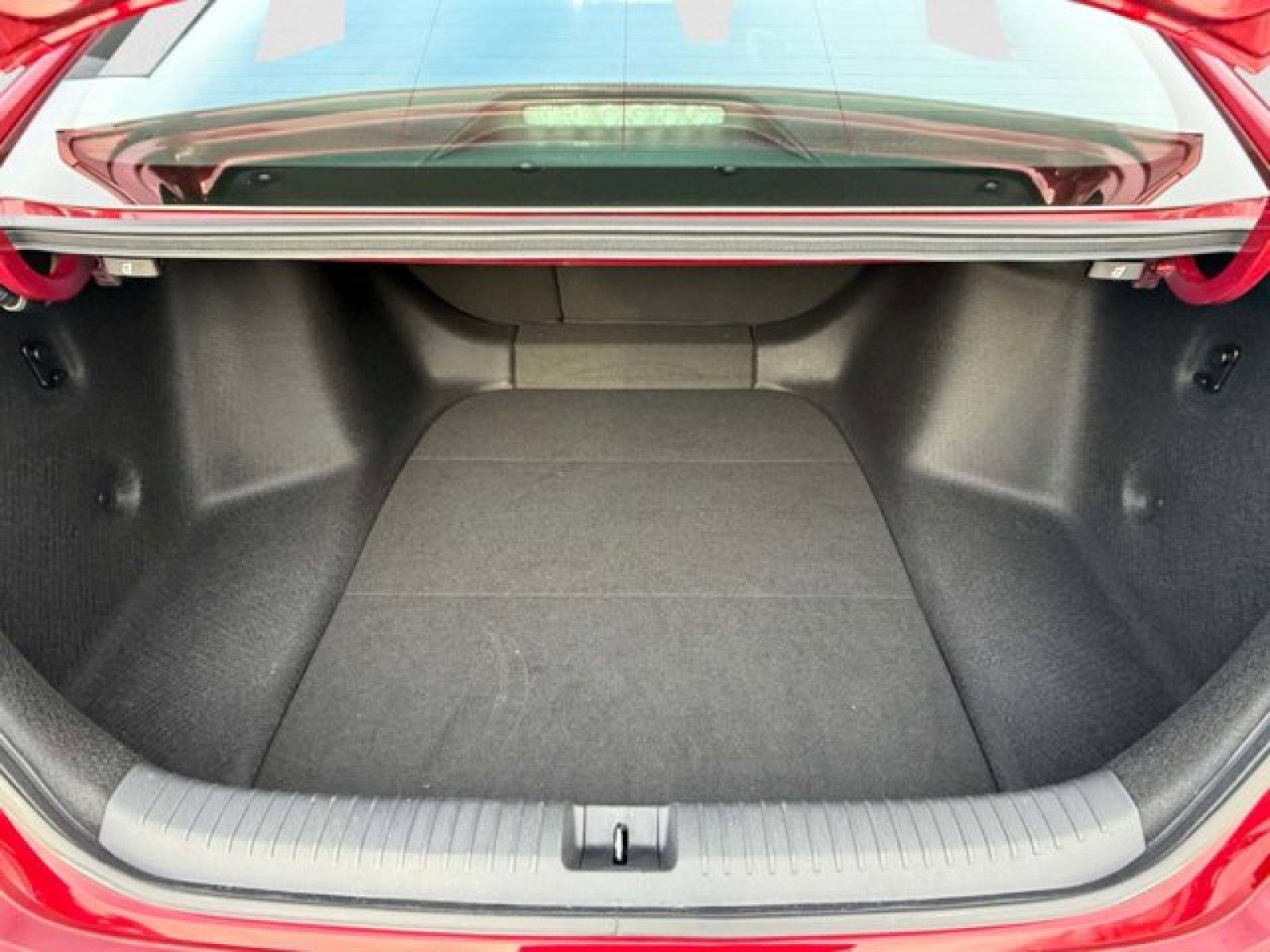 Used 2025 Honda Accord Sport image 18