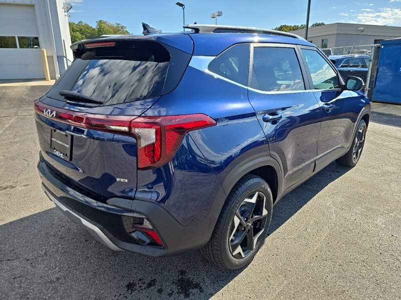 Certified 2024 Kia Seltos EX AWD/4WD image 9