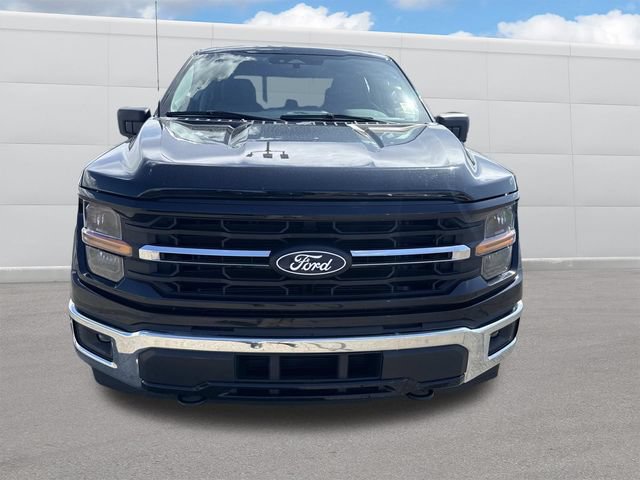 Used 2025 Ford F150 XLT w/ Equipment Group 301A Standard AWD/4WD image 9