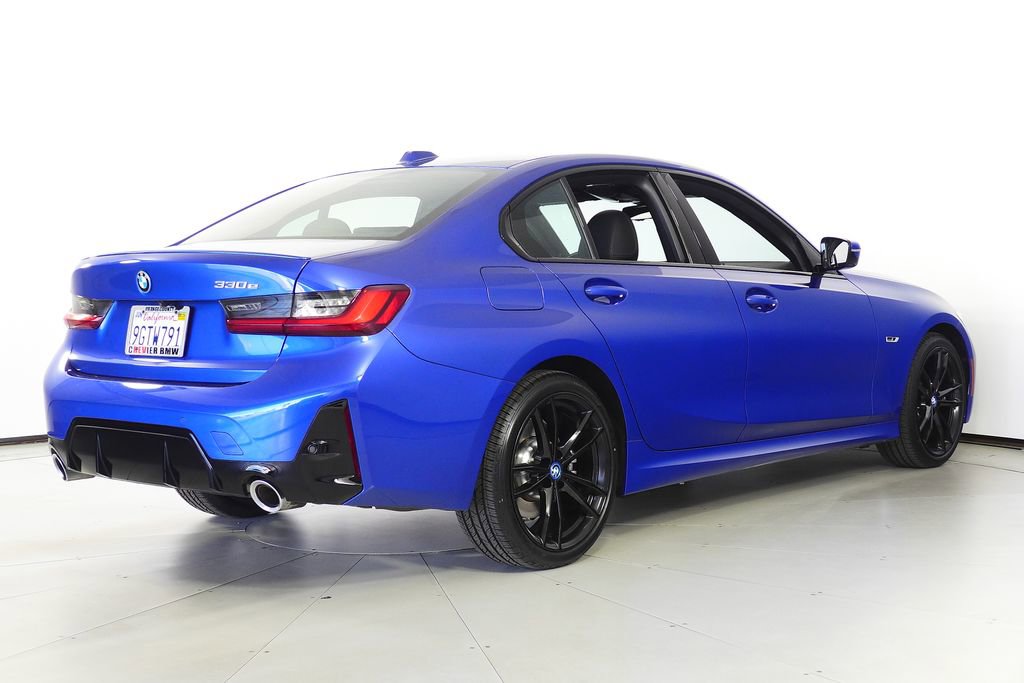 Used 2023 BMW 330e w/ M Sport Package image 7