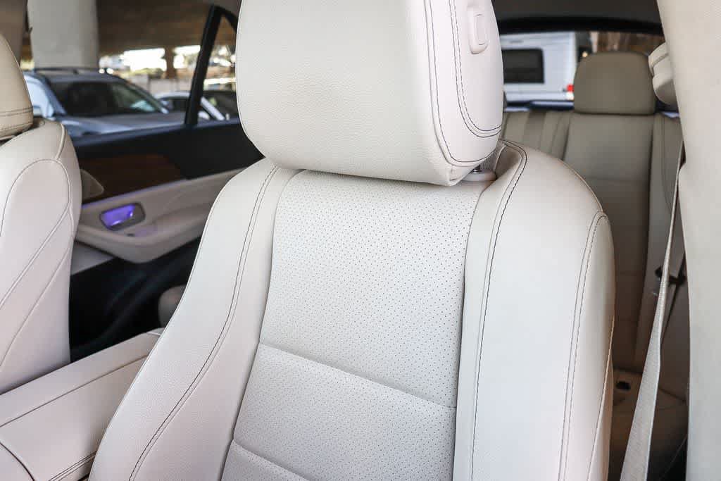Used 2022 Mercedes-Benz GLE 350 4MATIC w/ Premium Package image 32