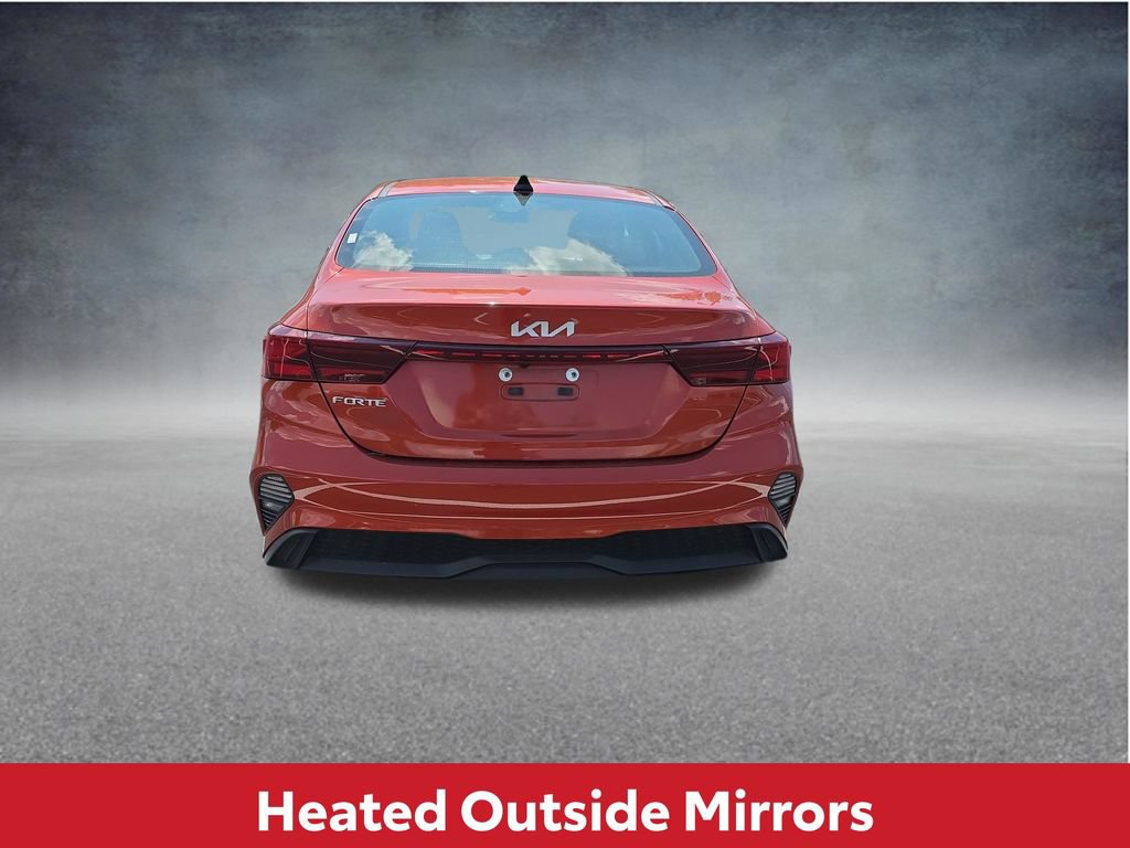 Used 2023 Kia Forte LXS w/ LXS Technology Package FWD image 9