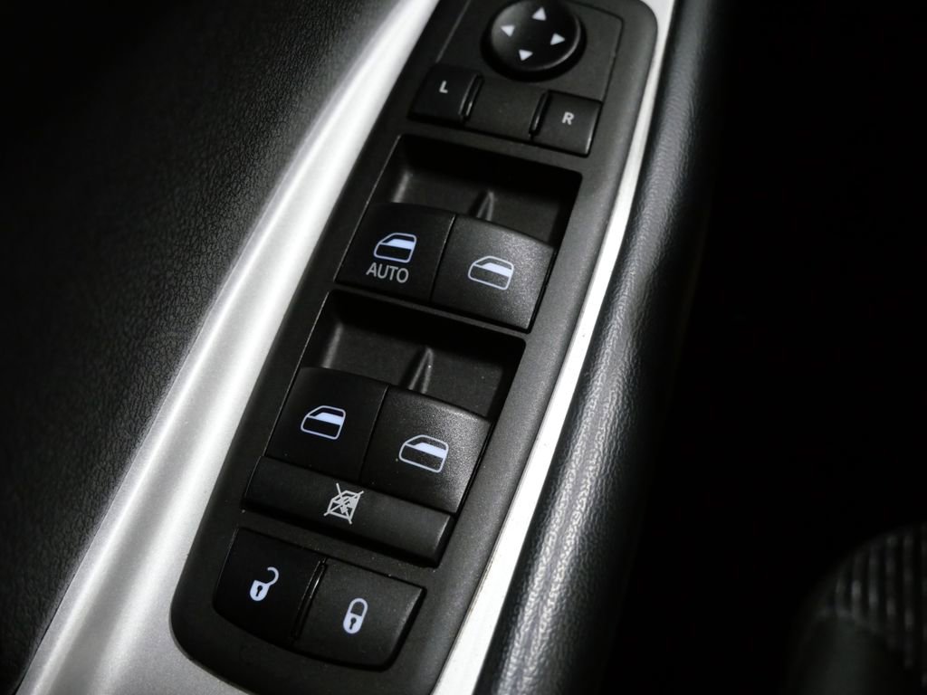 Used 2020 Dodge Journey SE w/ SE Popular Equipment Group image 12