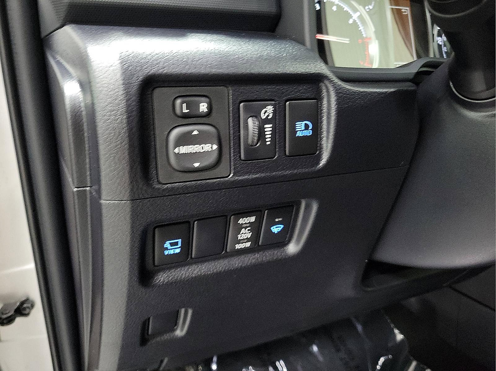 Certified 2024 Toyota 4Runner Limited AWD/4WD image 14