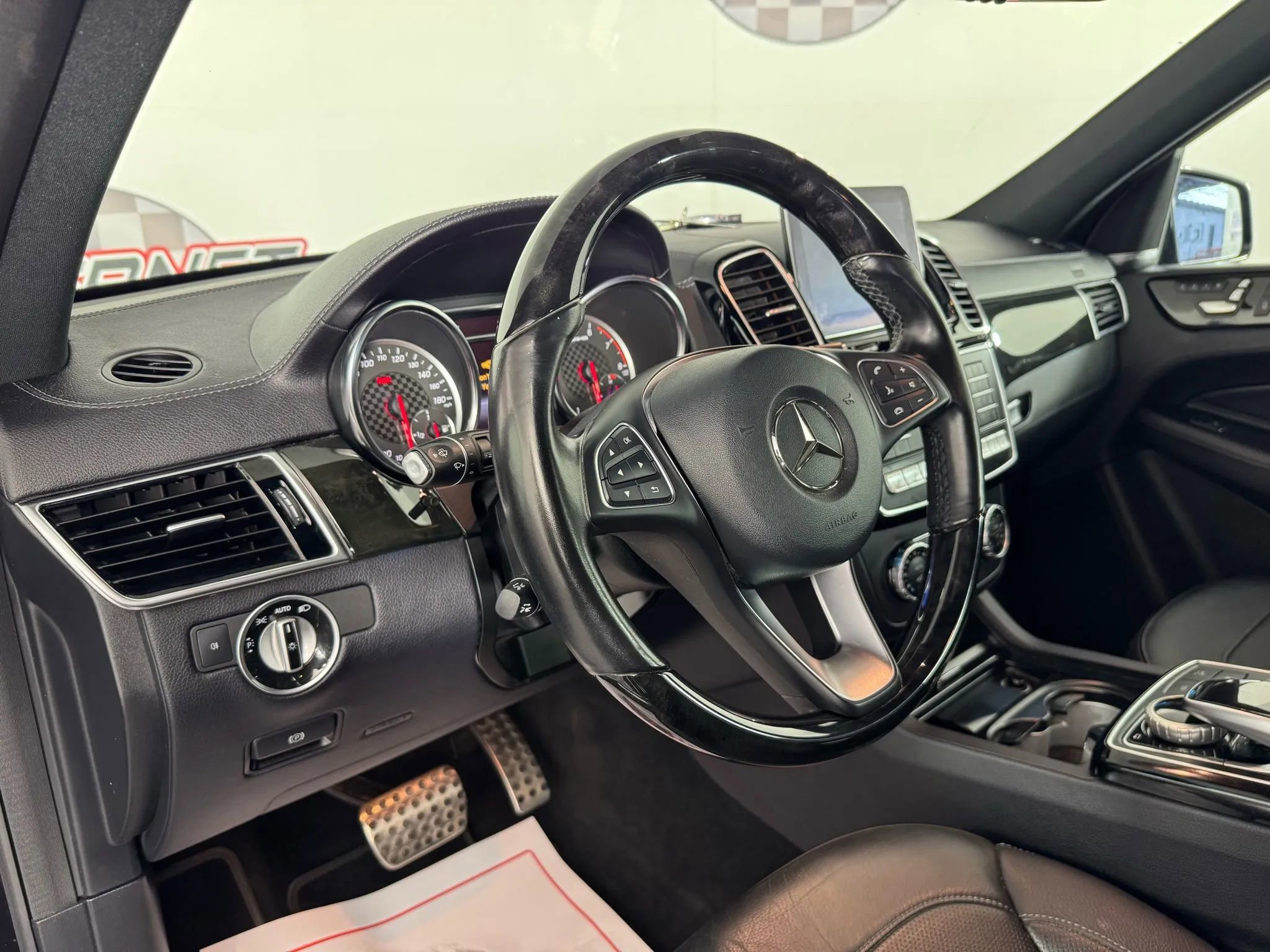 Used 2018 Mercedes-Benz GLE 43 AMG 4MATIC image 10