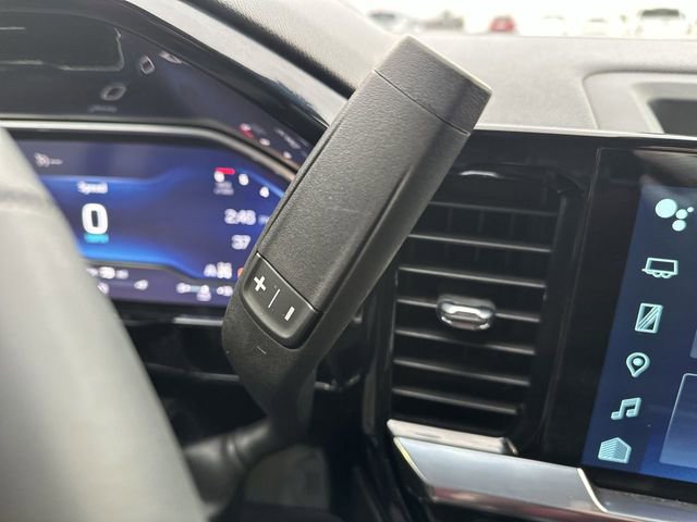 Used 2024 Chevrolet Silverado 2500 LTZ w/ LTZ Premium Package image 16