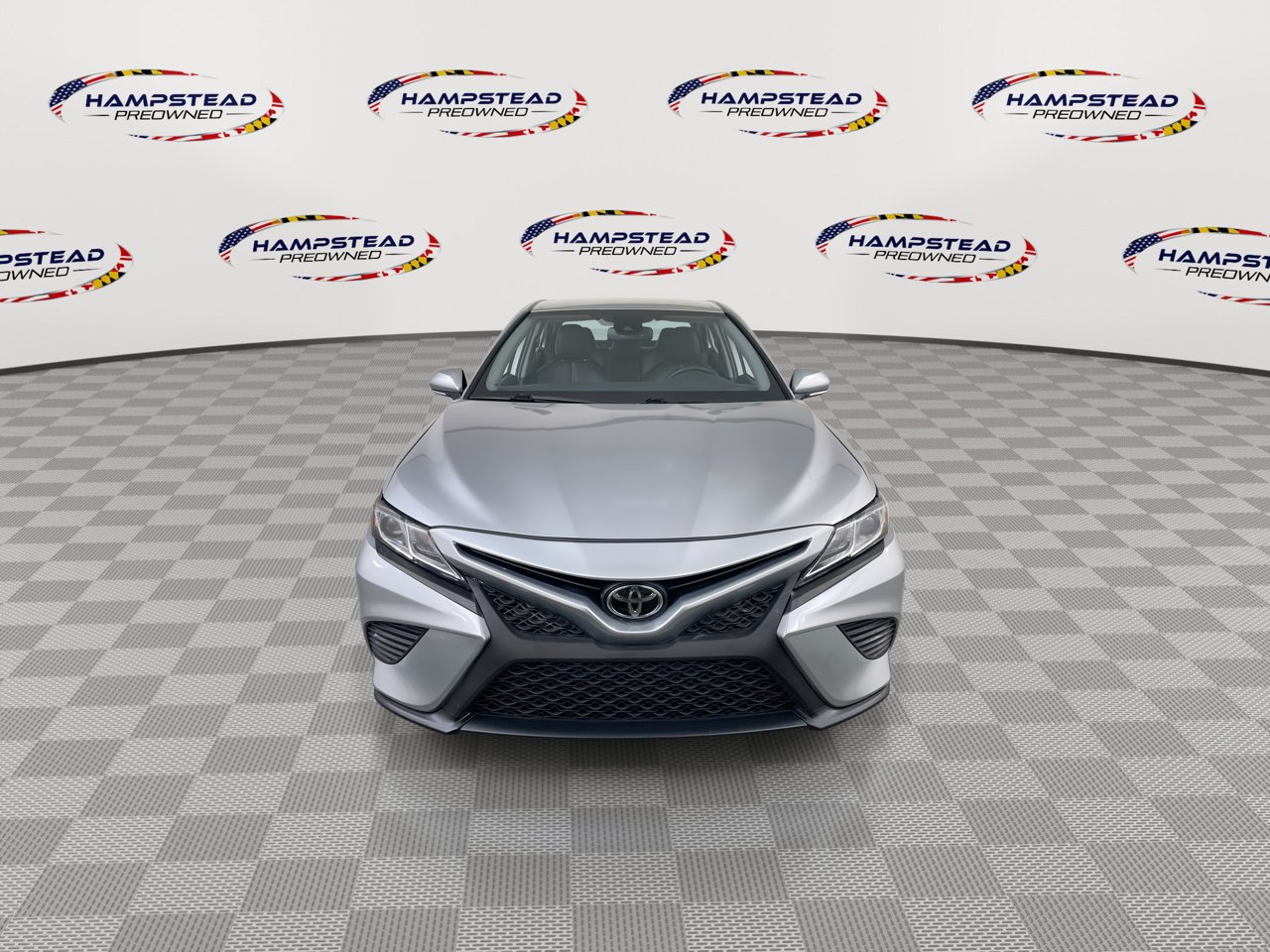 Used 2019 Toyota Camry SE w/ Convenience Package FWD image 3