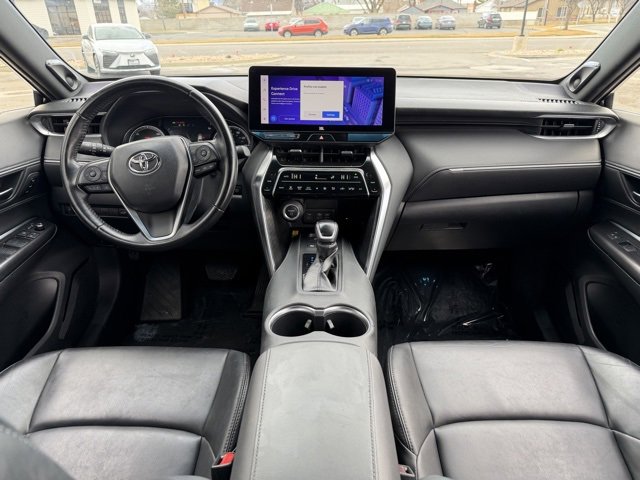 Used 2023 Toyota Venza XLE image 15