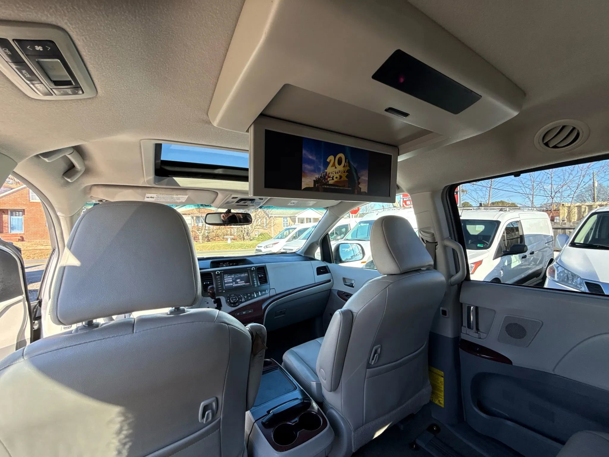 Used 2012 Toyota Sienna Limited image 56