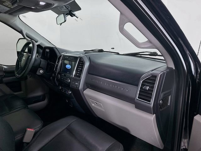 Used 2017 Ford F250 XLT w/ XLT Premium Package AWD/4WD image 28