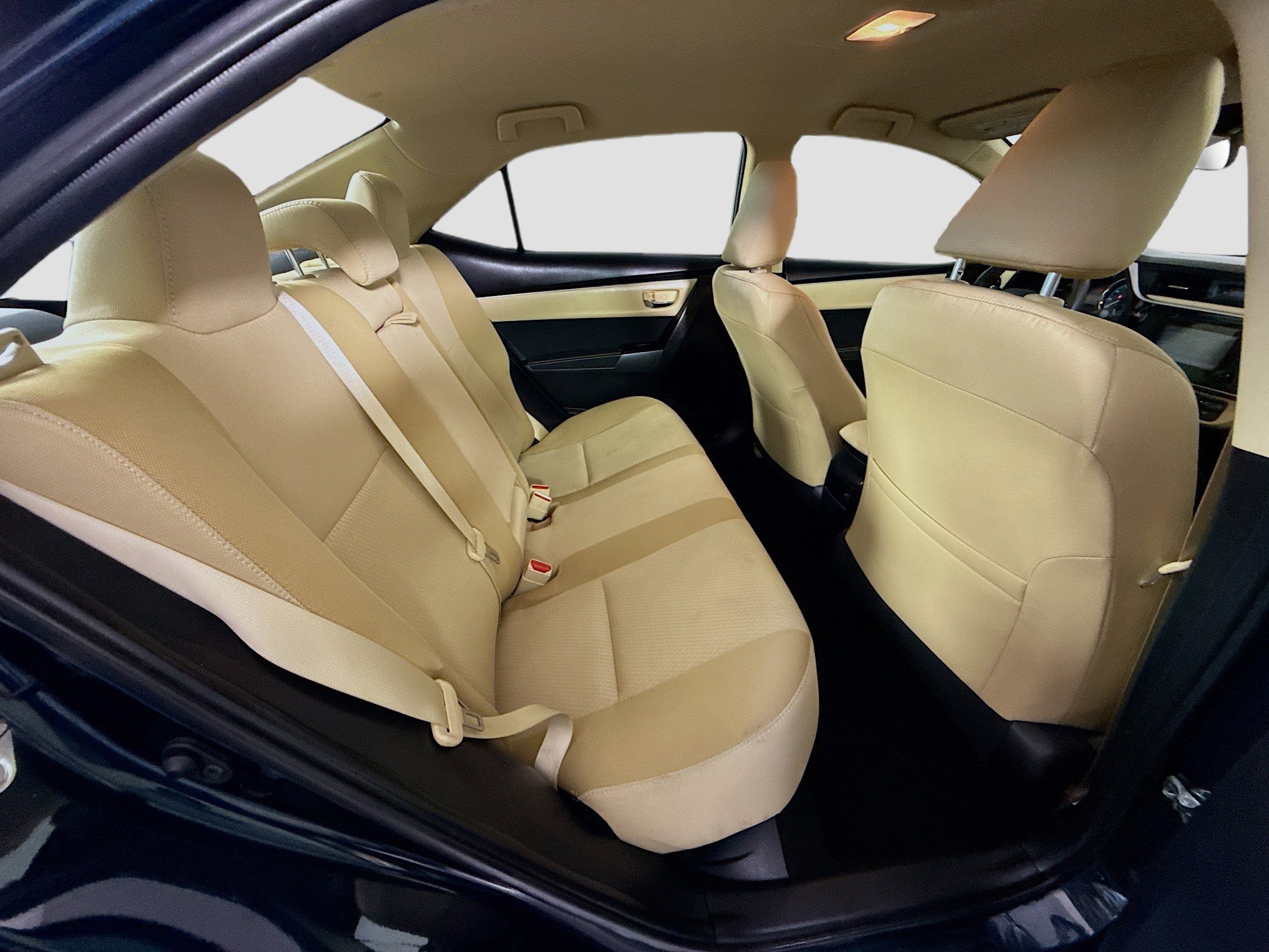 Used 2019 Toyota Corolla LE image 26