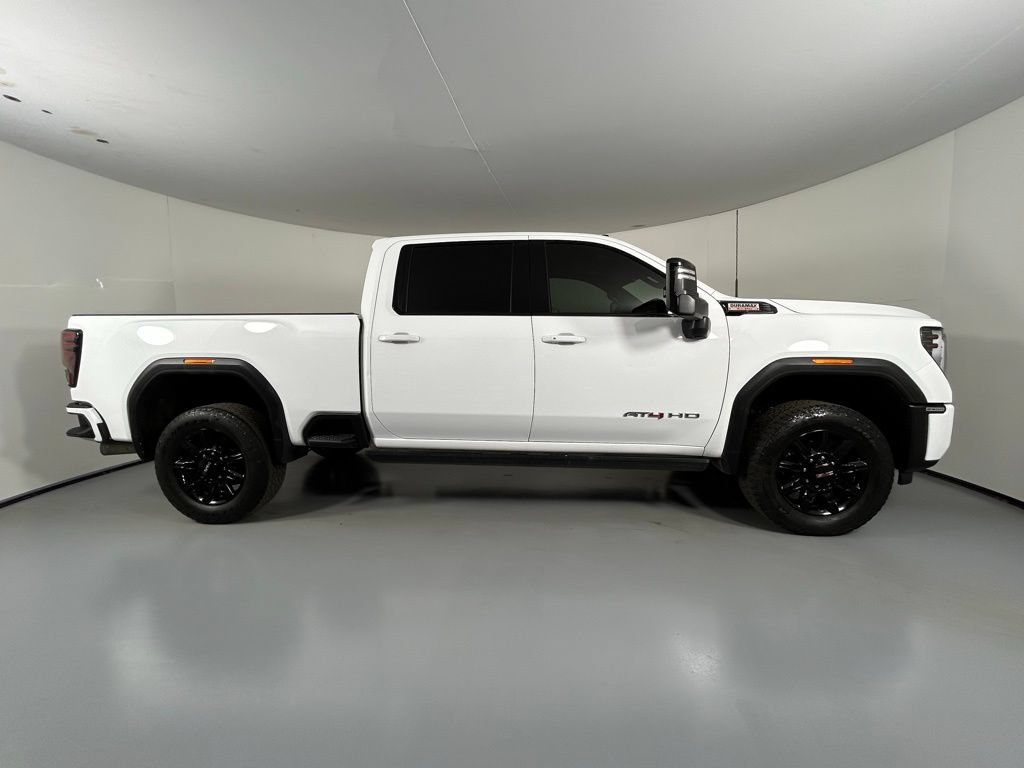 Used 2024 GMC Sierra 2500 AT4 w/ AT4 Premium Plus Package AWD/4WD image 6