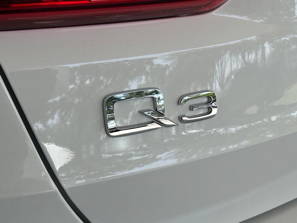 Used 2025 Audi Q3 2.0T Premium AWD/4WD image 17
