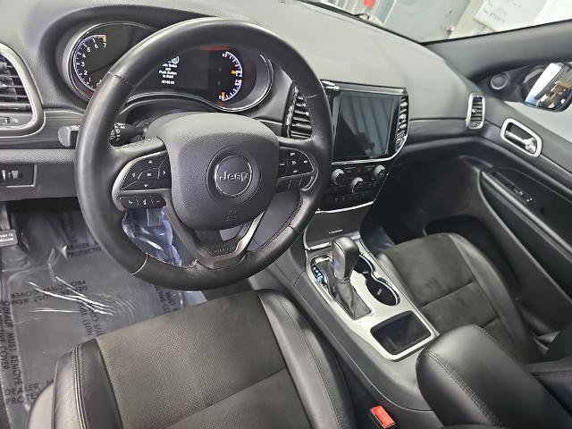 Used 2021 Jeep Grand Cherokee Laredo X AWD/4WD image 16