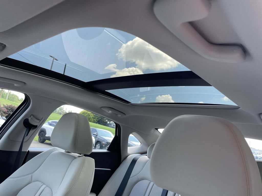 New 2026 Hyundai Sonata SEL FWD image 18