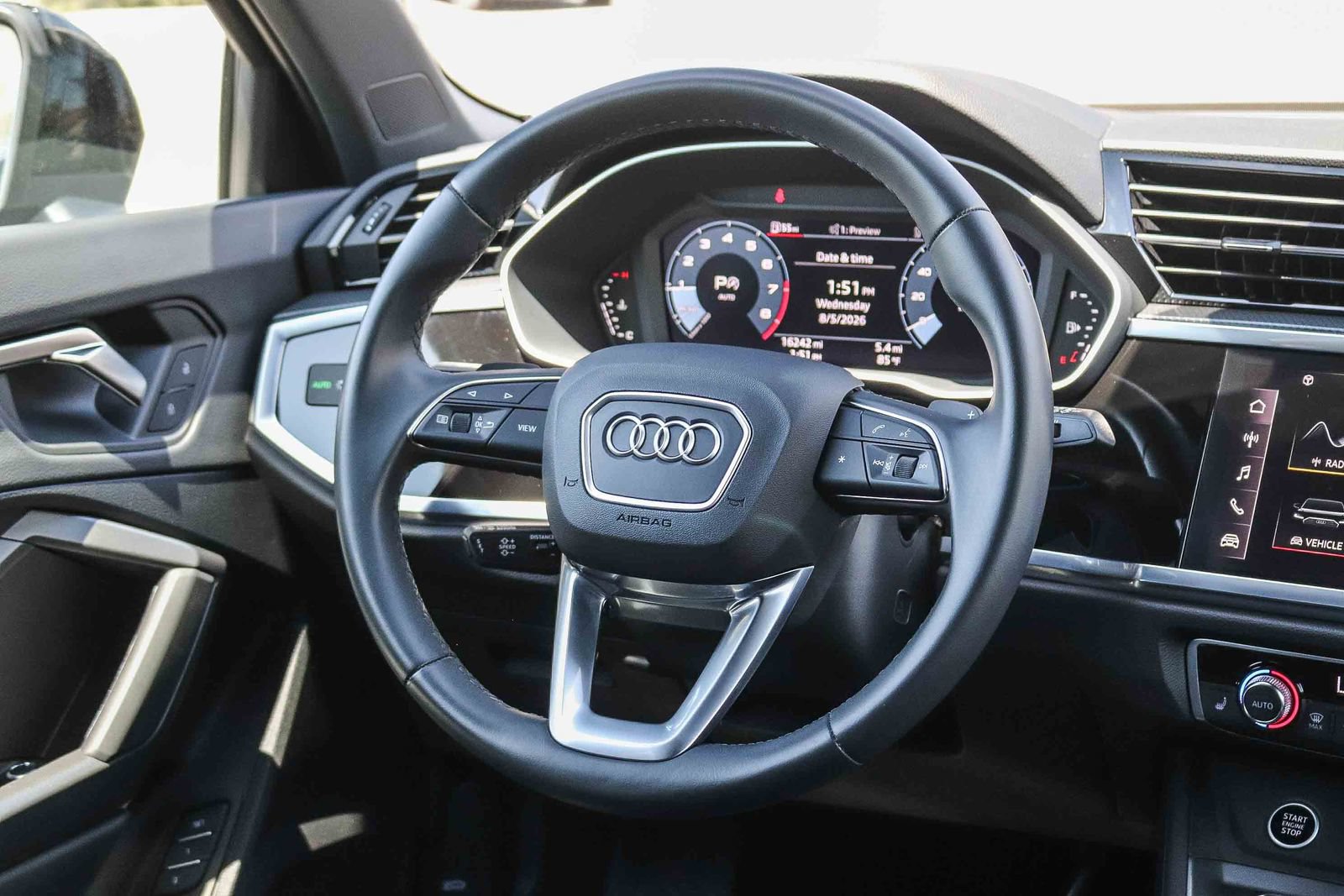 Certified 2024 Audi Q3 2.0T Premium Plus w/ Premium Plus Package AWD/4WD image 17