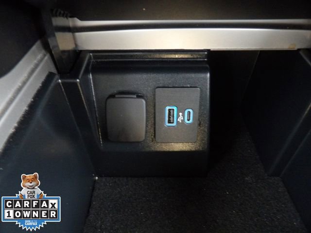 Certified 2022 Ford Explorer Limited w/ Limited Technology Package image 19