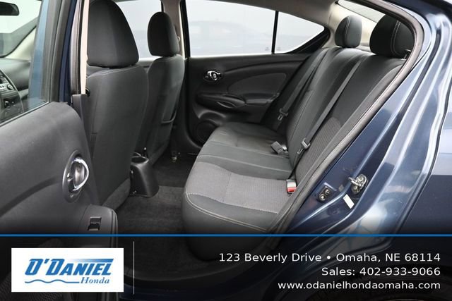 Used 2015 Nissan Versa SV FWD image 35