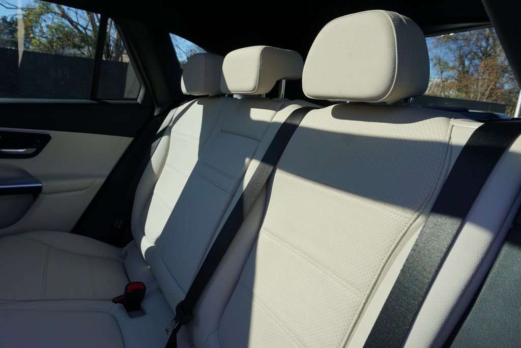 Used 2026 Mercedes-Benz GLC 300 4MATIC image 14