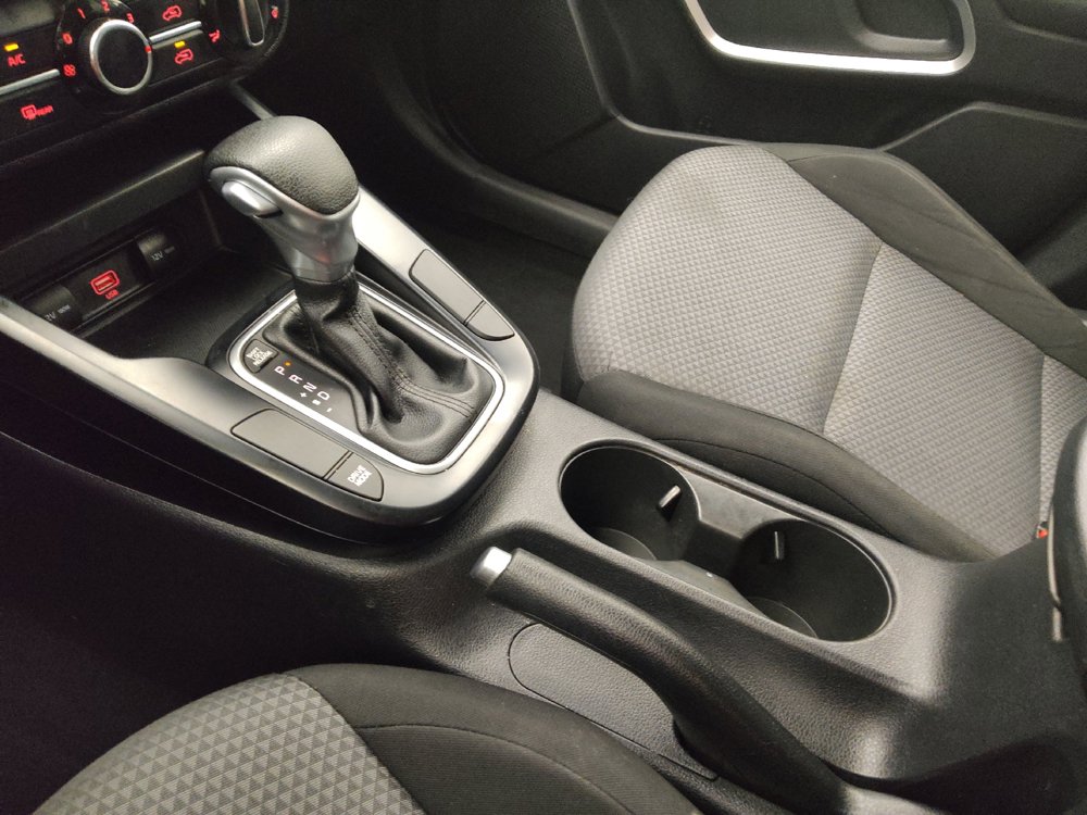 Used 2020 Kia Soul LX FWD image 26