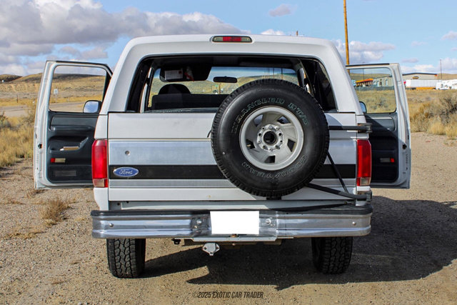 Used 1993 Ford Bronco XLT image 15