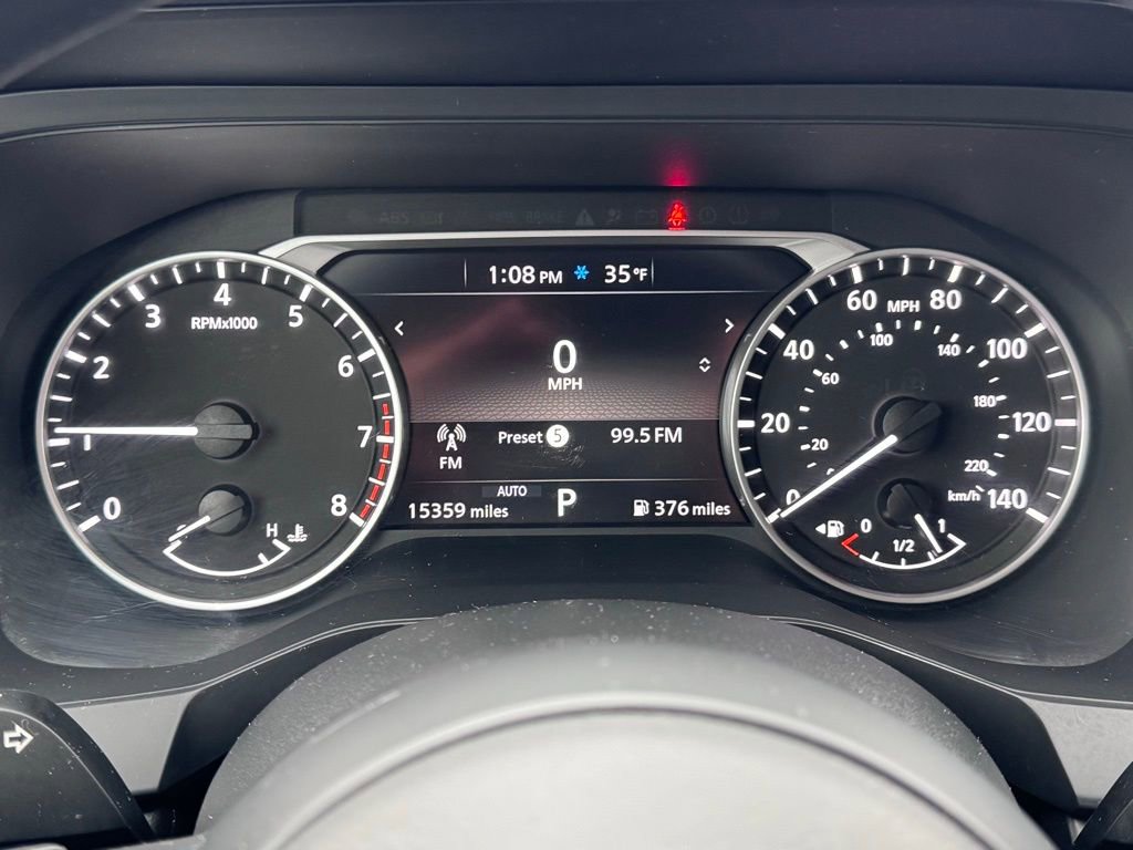 Used 2025 Nissan Pathfinder S image 11