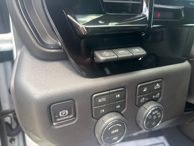 Used 2026 Chevrolet Silverado 1500 ZR2 AWD/4WD image 7