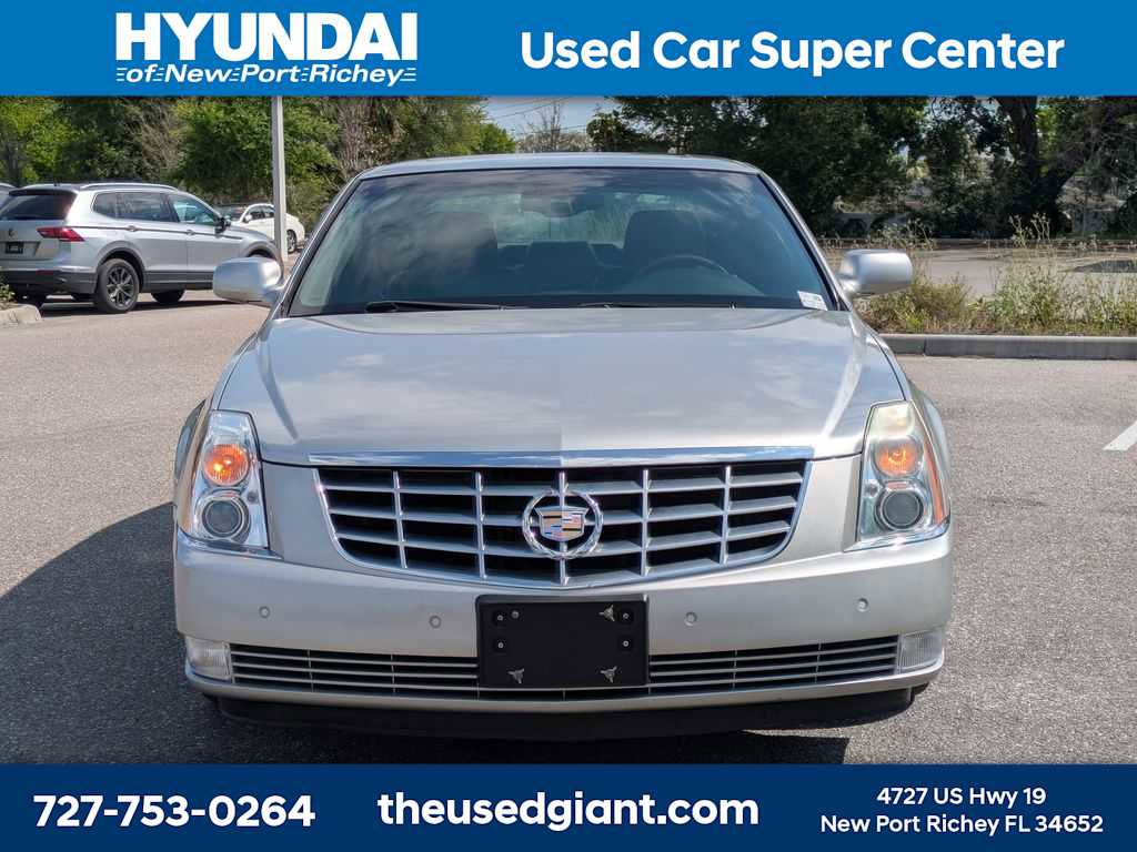 Used 2007 Cadillac DTS Luxury II image 8