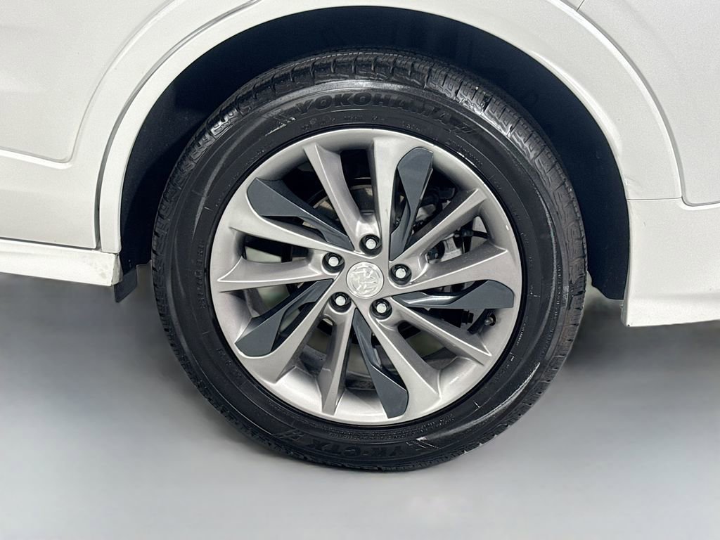 Used 2022 Buick Encore GX Select w/ Sport Touring Package image 11