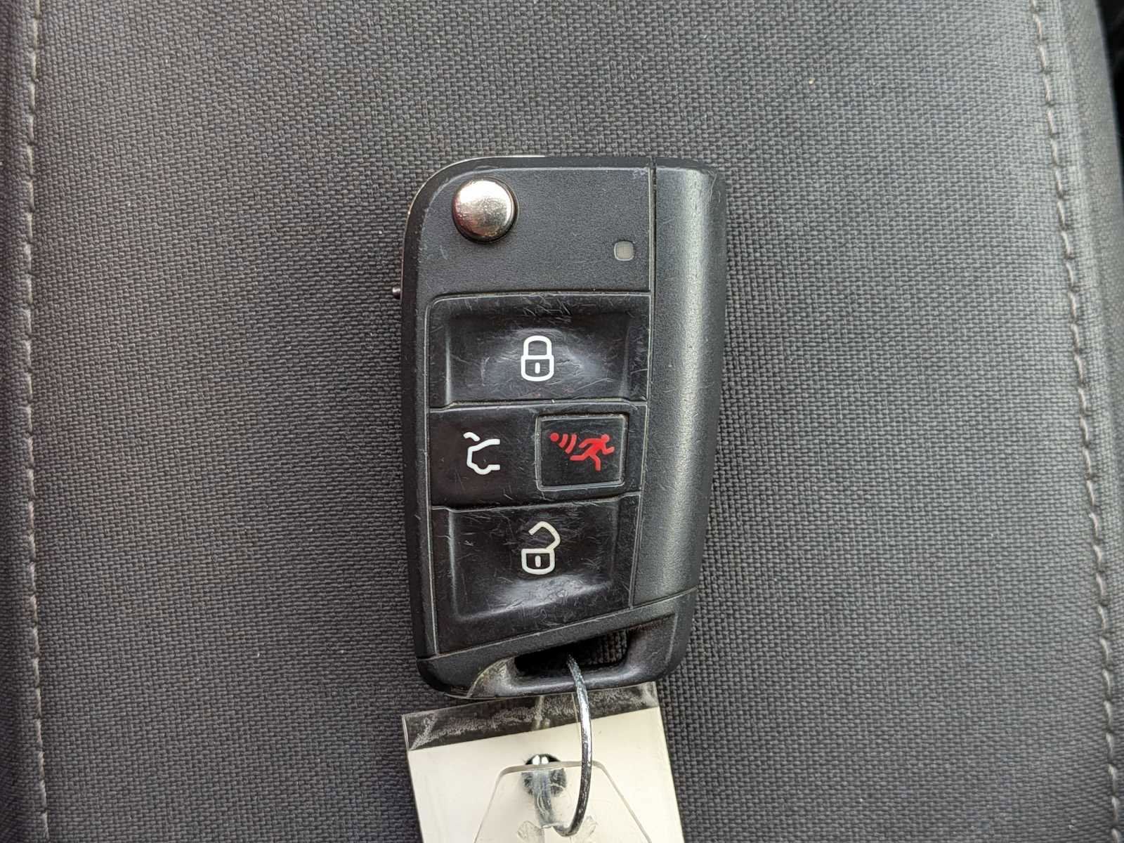 Used 2018 Volkswagen Tiguan S AWD/4WD image 30