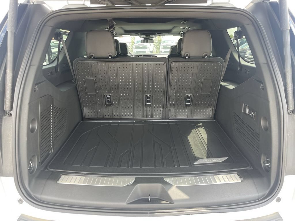 New 2026 Chevrolet Suburban Premier w/ Sun And Tow Package AWD/4WD image 25