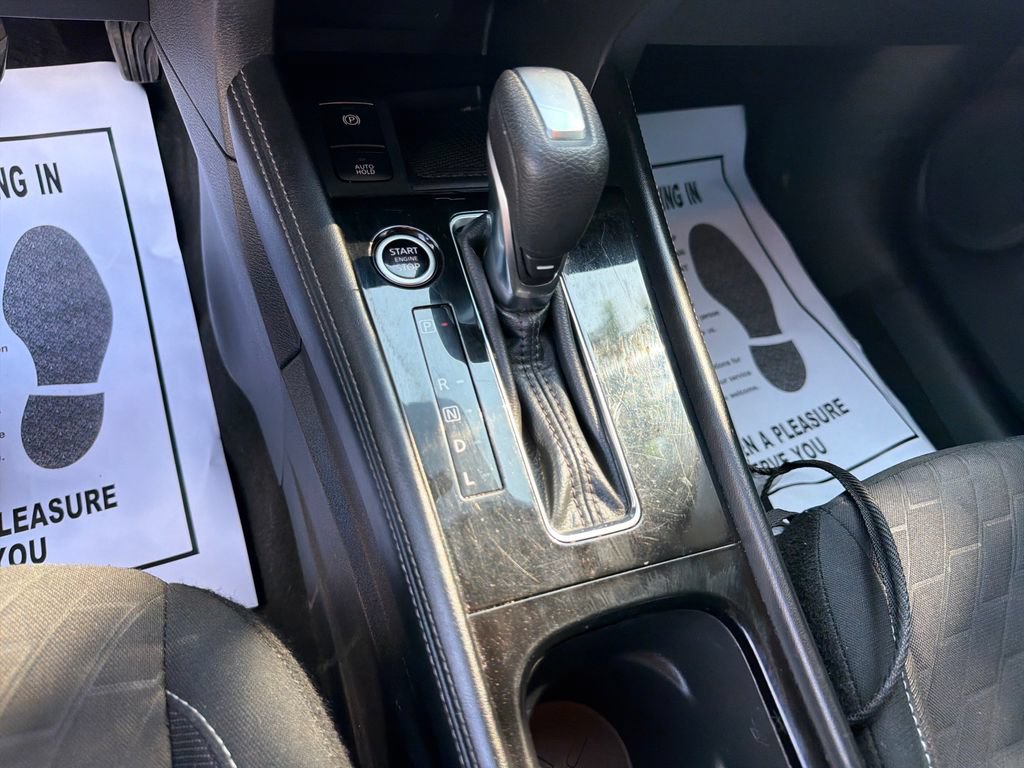 Used 2023 Nissan Kicks SV FWD image 21