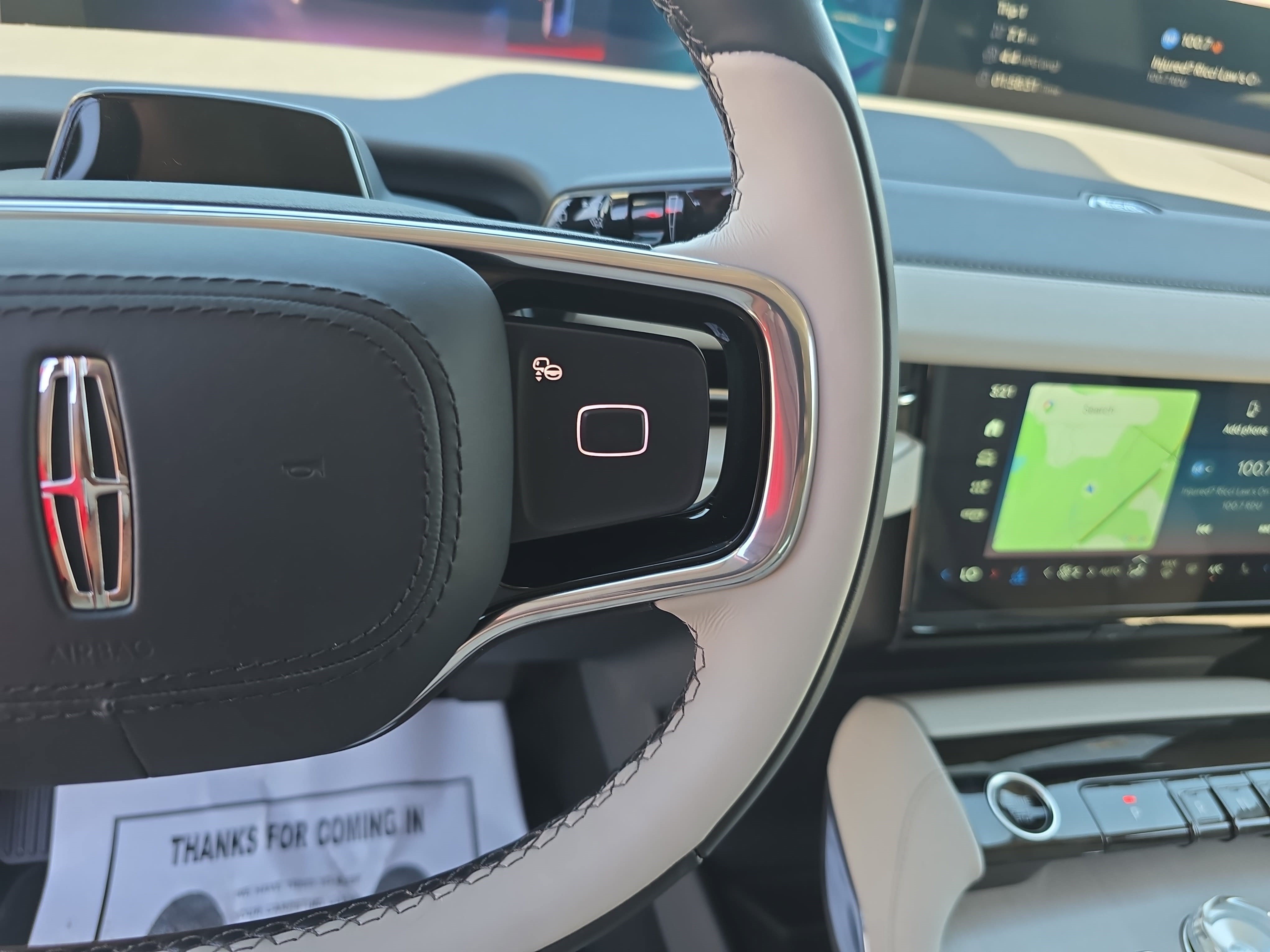 New 2026 Lincoln Navigator Premiere AWD/4WD image 17