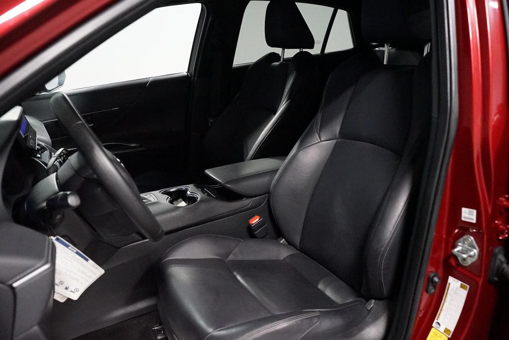 Certified 2023 Toyota Venza Nightshade AWD/4WD image 26