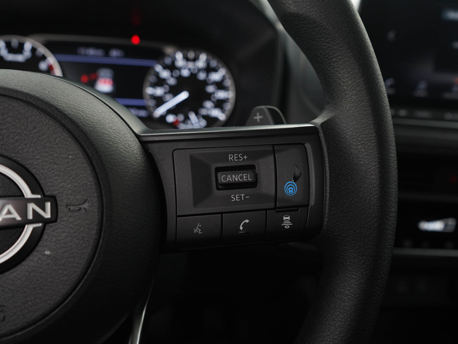 Used 2024 Nissan Rogue SV AWD/4WD image 27