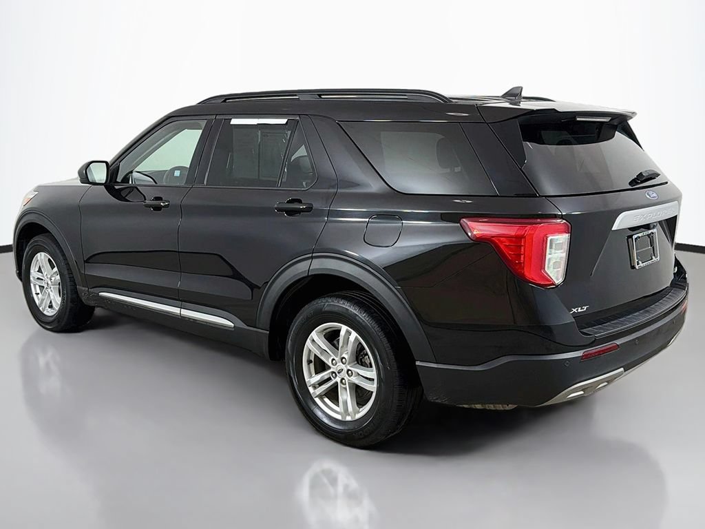 Used 2023 Ford Explorer XLT w/ Equipment Group 202A AWD/4WD image 11