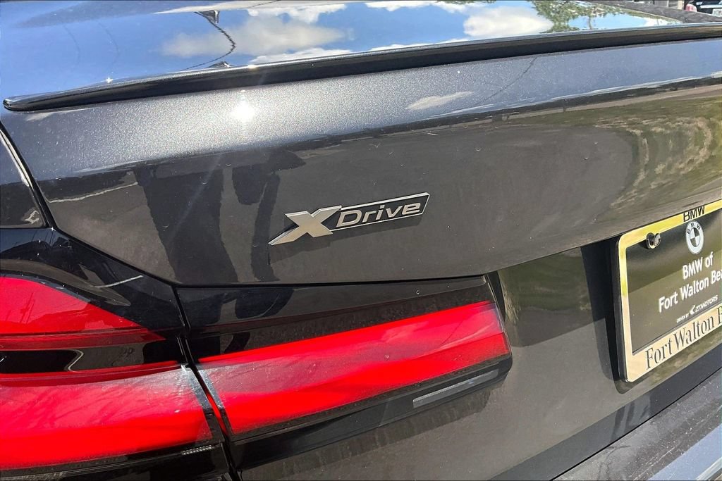 Used 2022 BMW M550i xDrive AWD/4WD image 26
