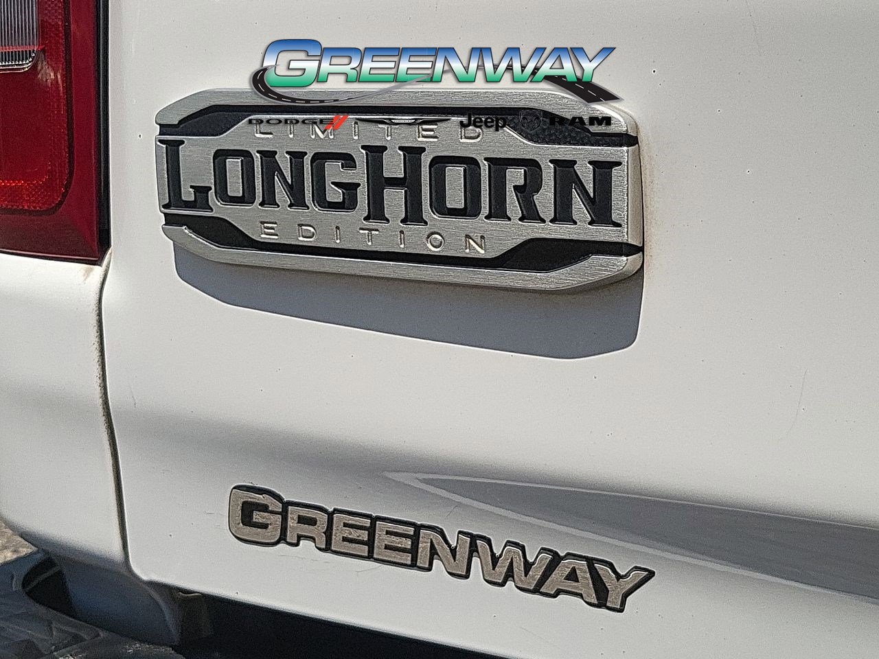 Used 2021 RAM 1500 Limited w/ Body Color Bumper Group AWD/4WD image 8