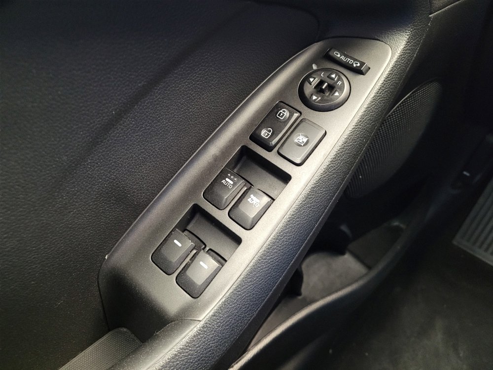 Used 2016 Kia Forte EX image 27