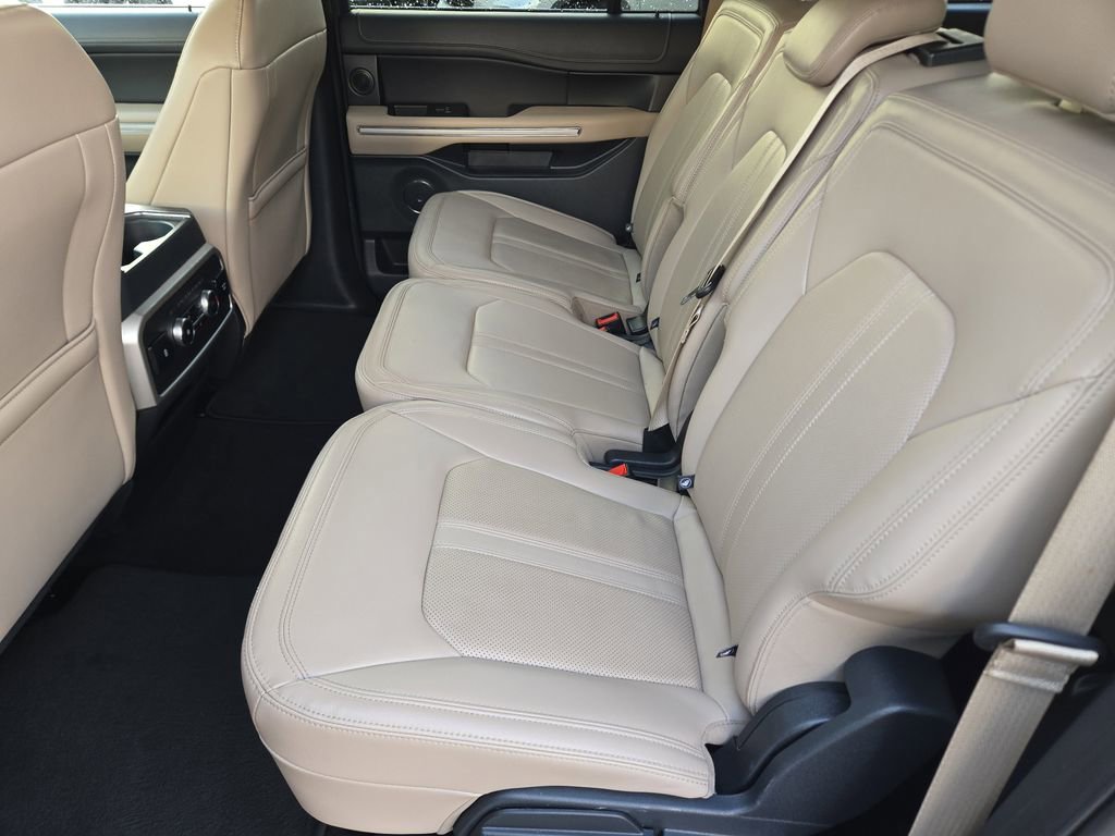 Used 2024 Ford Expedition Max Limited image 19