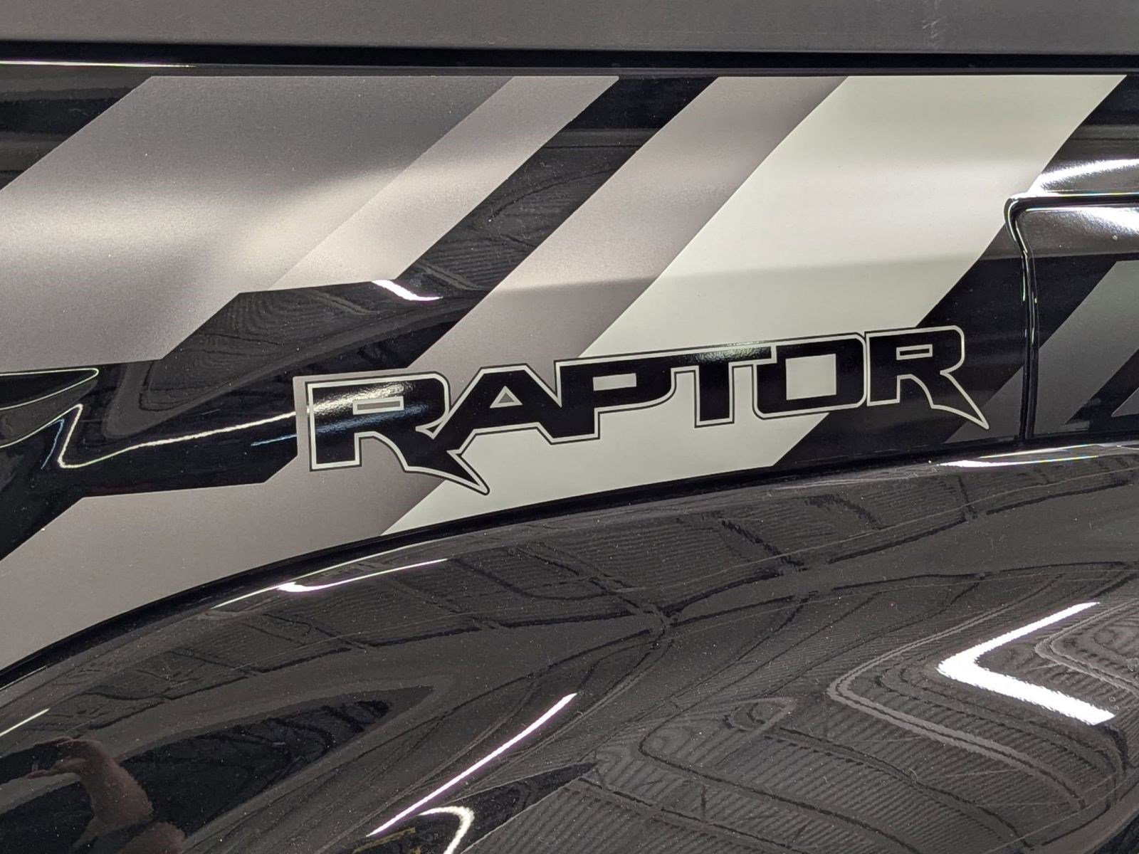 New 2025 Ford Bronco Raptor w/ Interior Carbon Fiber Pack image 37