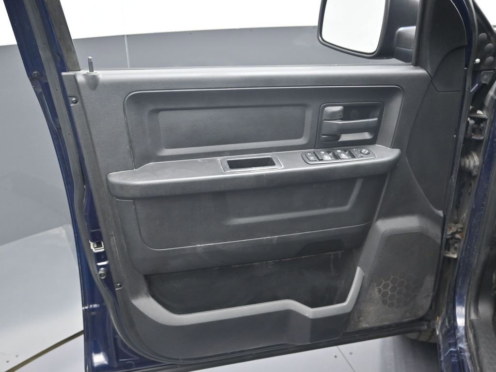 Used 2014 RAM 1500 Express image 10