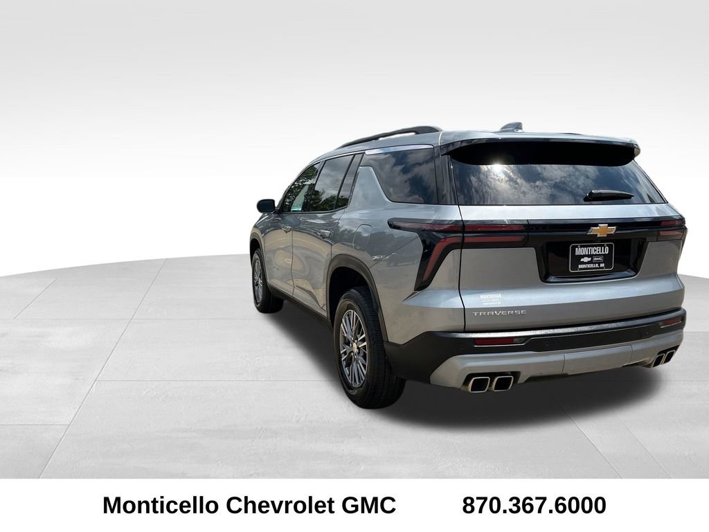 Used 2025 Chevrolet Traverse LT FWD image 5