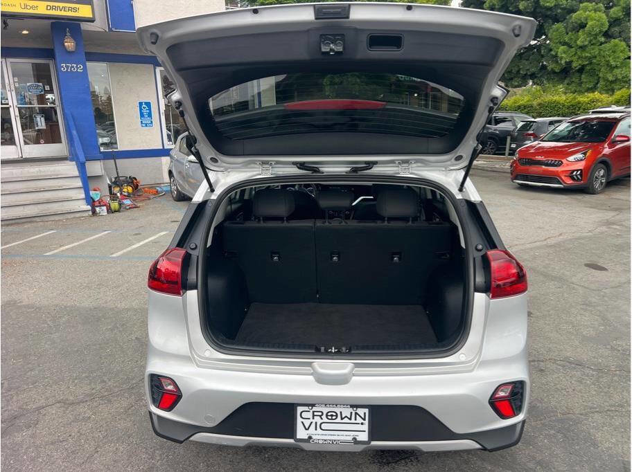 Used 2021 Kia Niro LX image 10