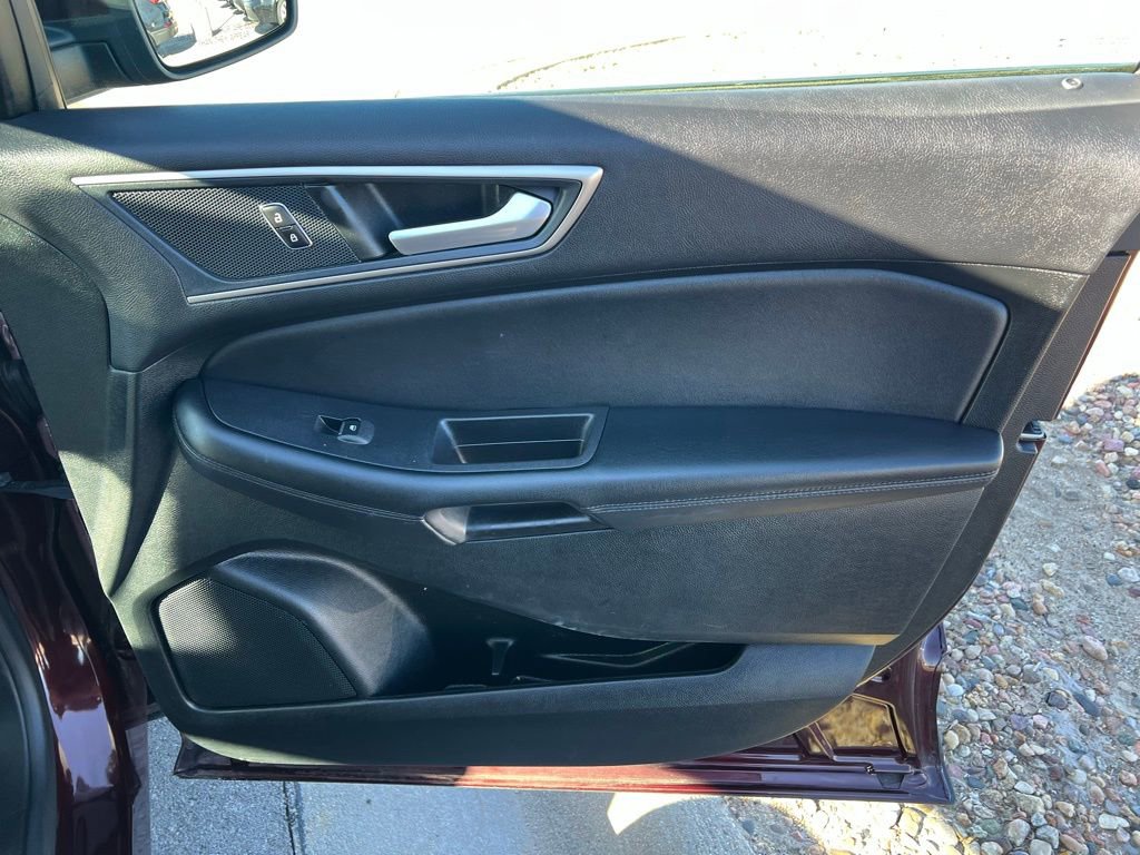 Used 2022 Ford Edge SEL w/ Convenience Package image 24